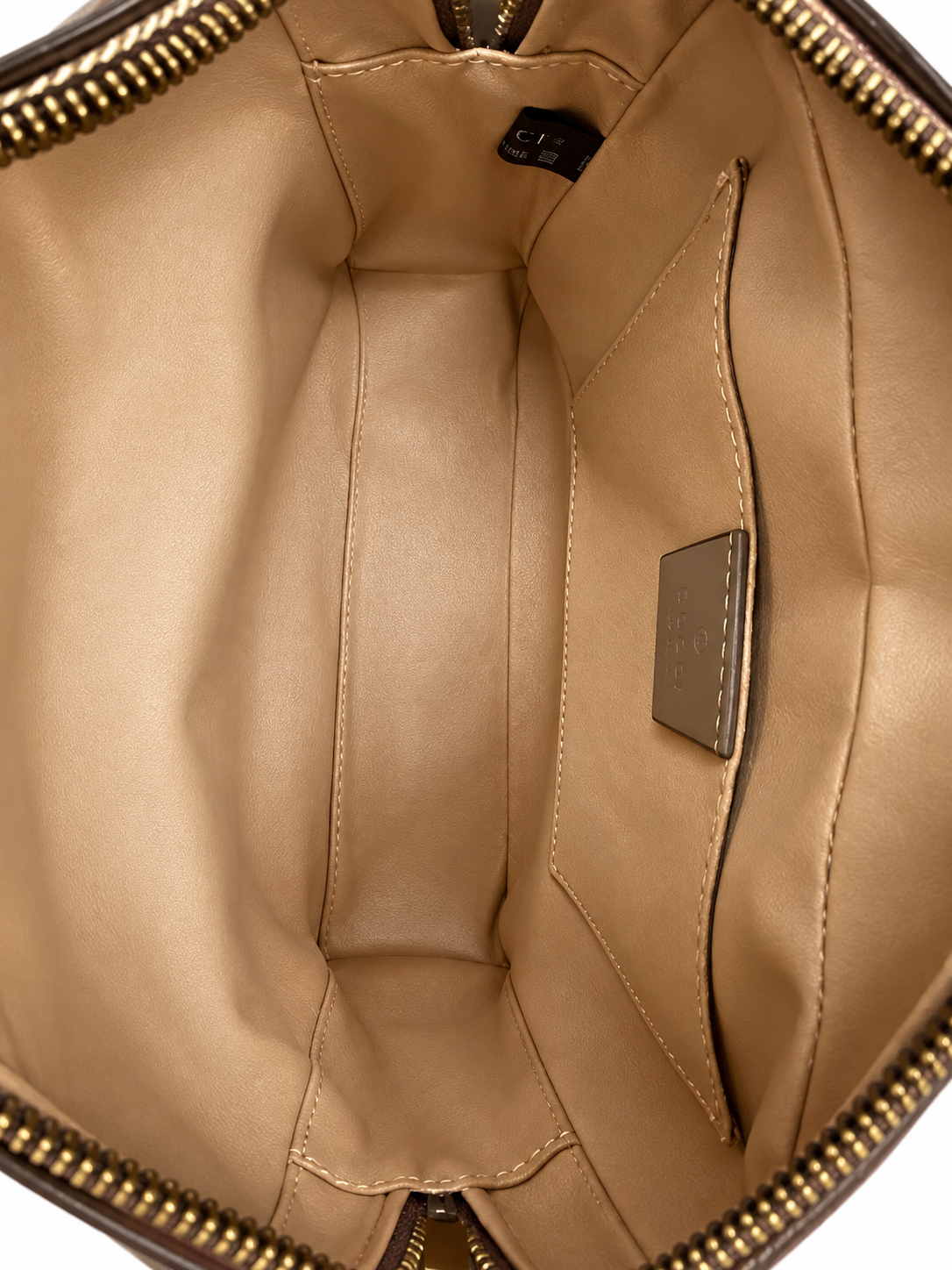 Gucci GG Marmont Camera Bag