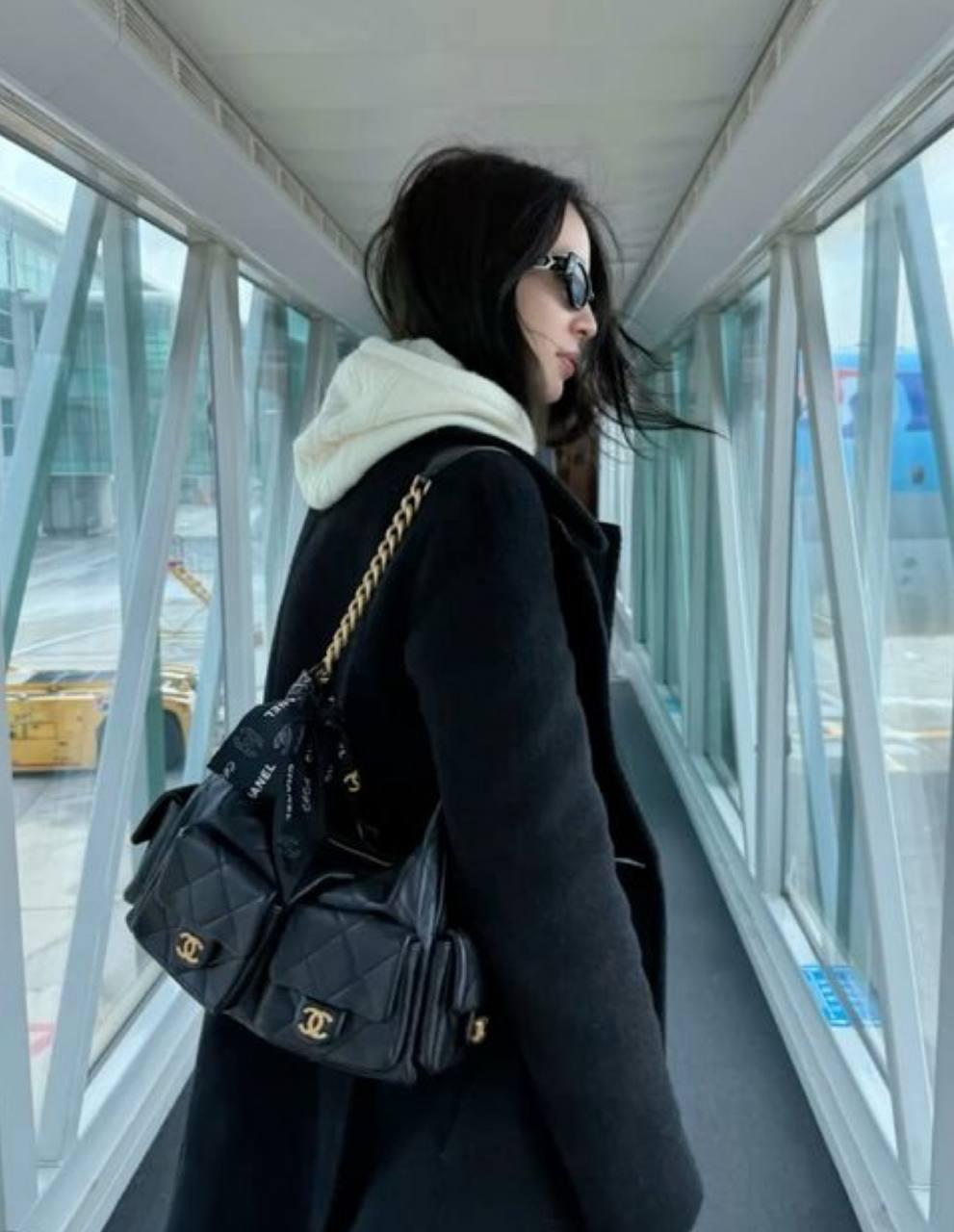 Chanel  Pockets Hobo Bag