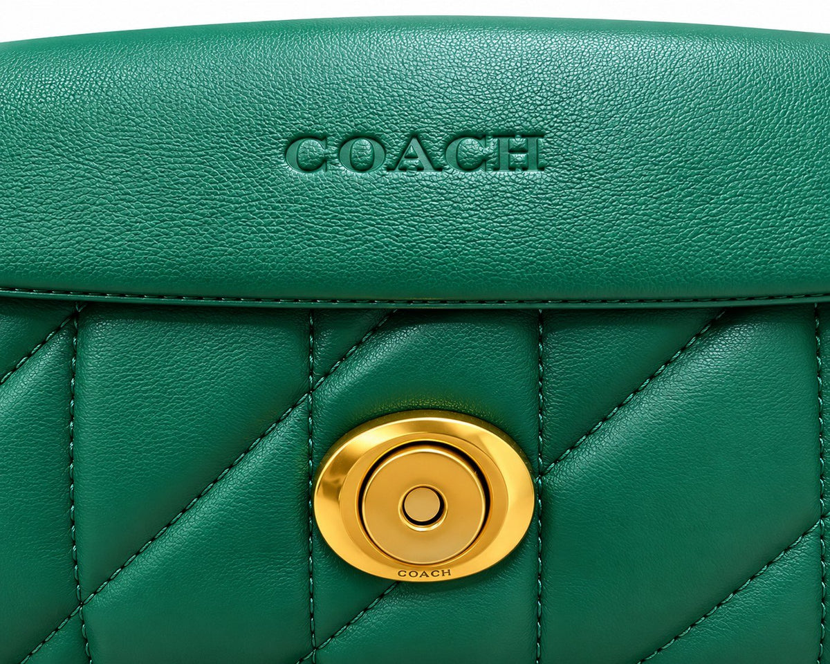 Coach uilted shoulder bag